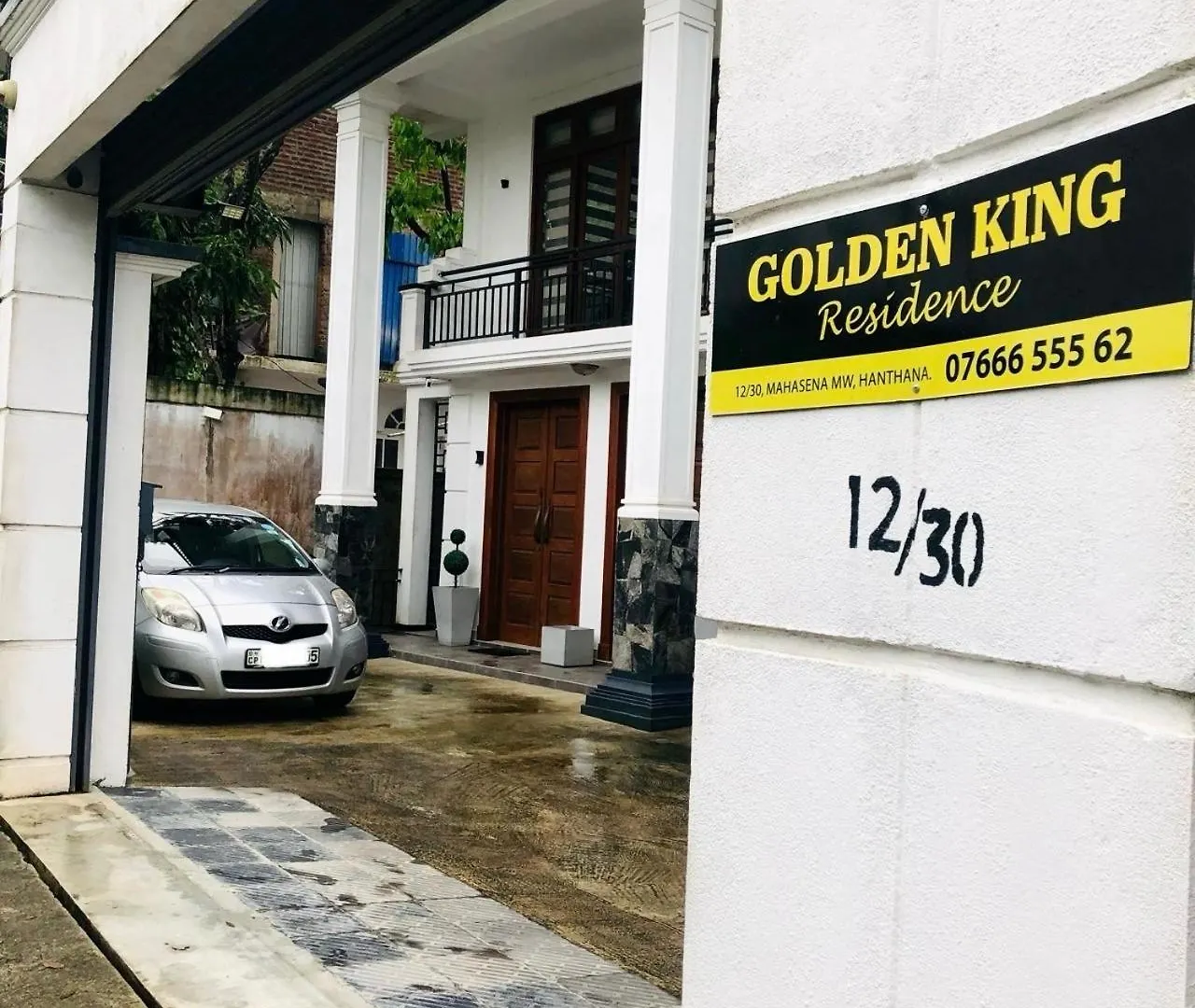 Golden King Residence - Free Pickup From Kandy Railway Station 0*,